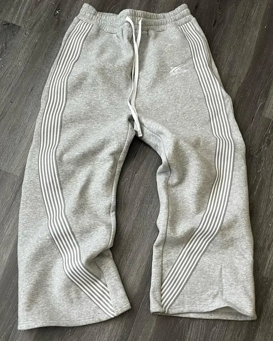 Premium Embroidered Sweatpants unisex – Y2K Style and All-Terrain Comfort