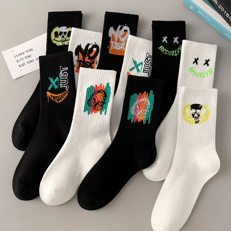 Urban Socks with Graffiti Style β Streetwear Attitude in Every Step