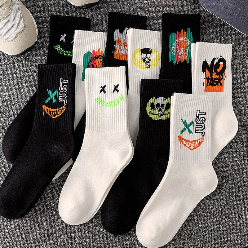 Urban Socks with Graffiti Style β Streetwear Attitude in Every Step