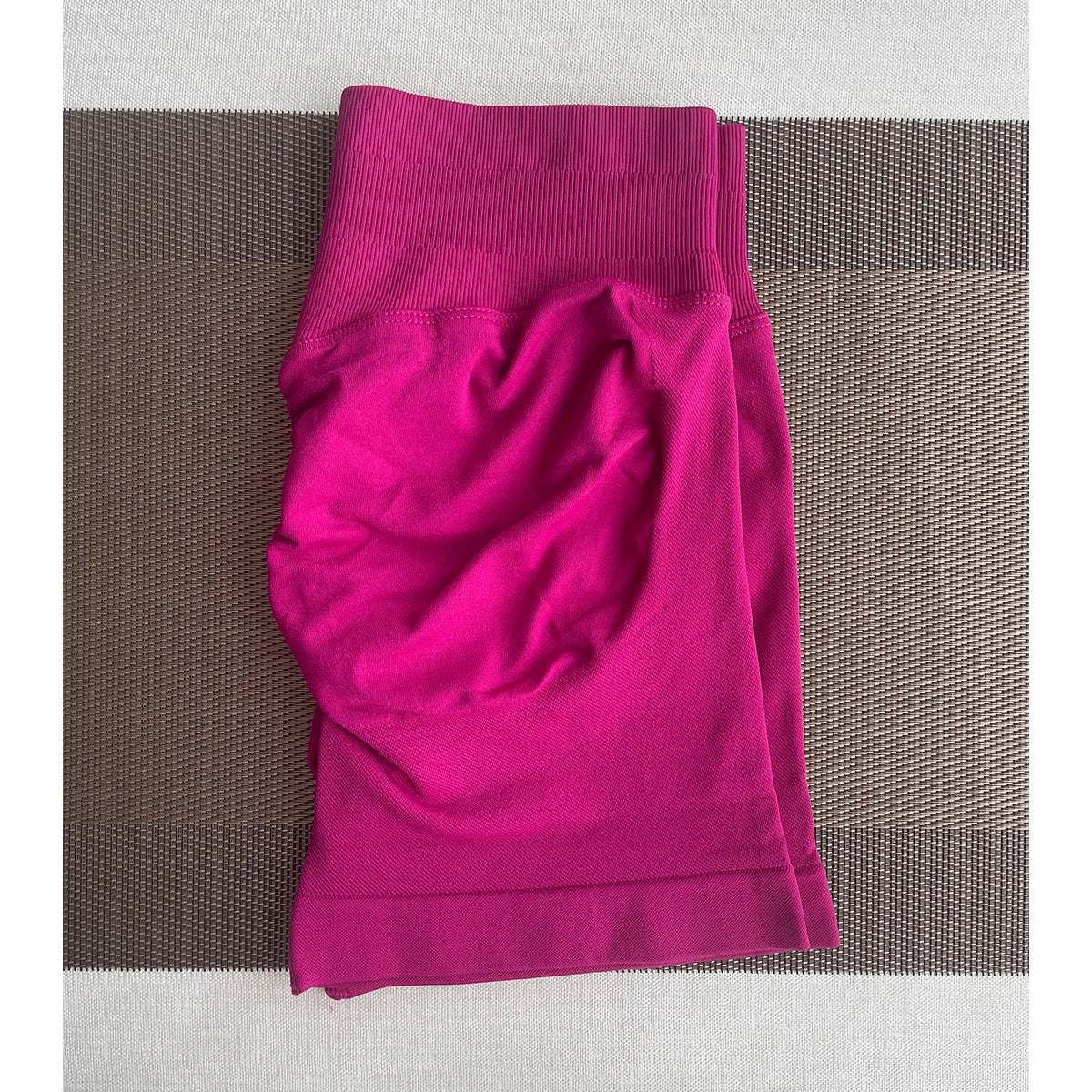 Seamless Sports Shorts for Women – Workout and Yoga Leggings
