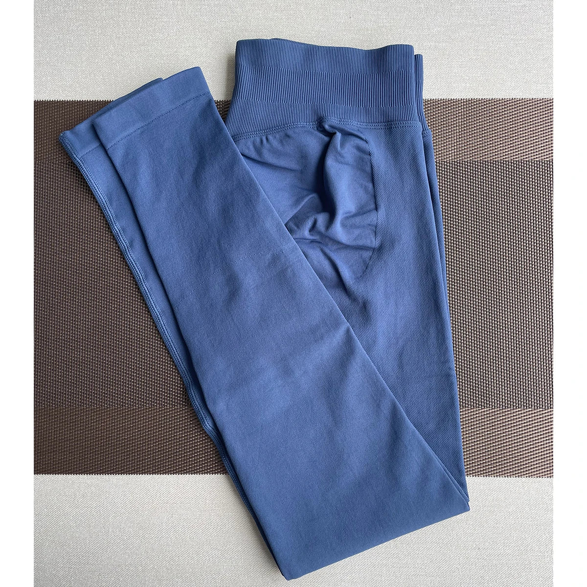 Seamless Sports Leggings for Women – Yoga and Workout Tights