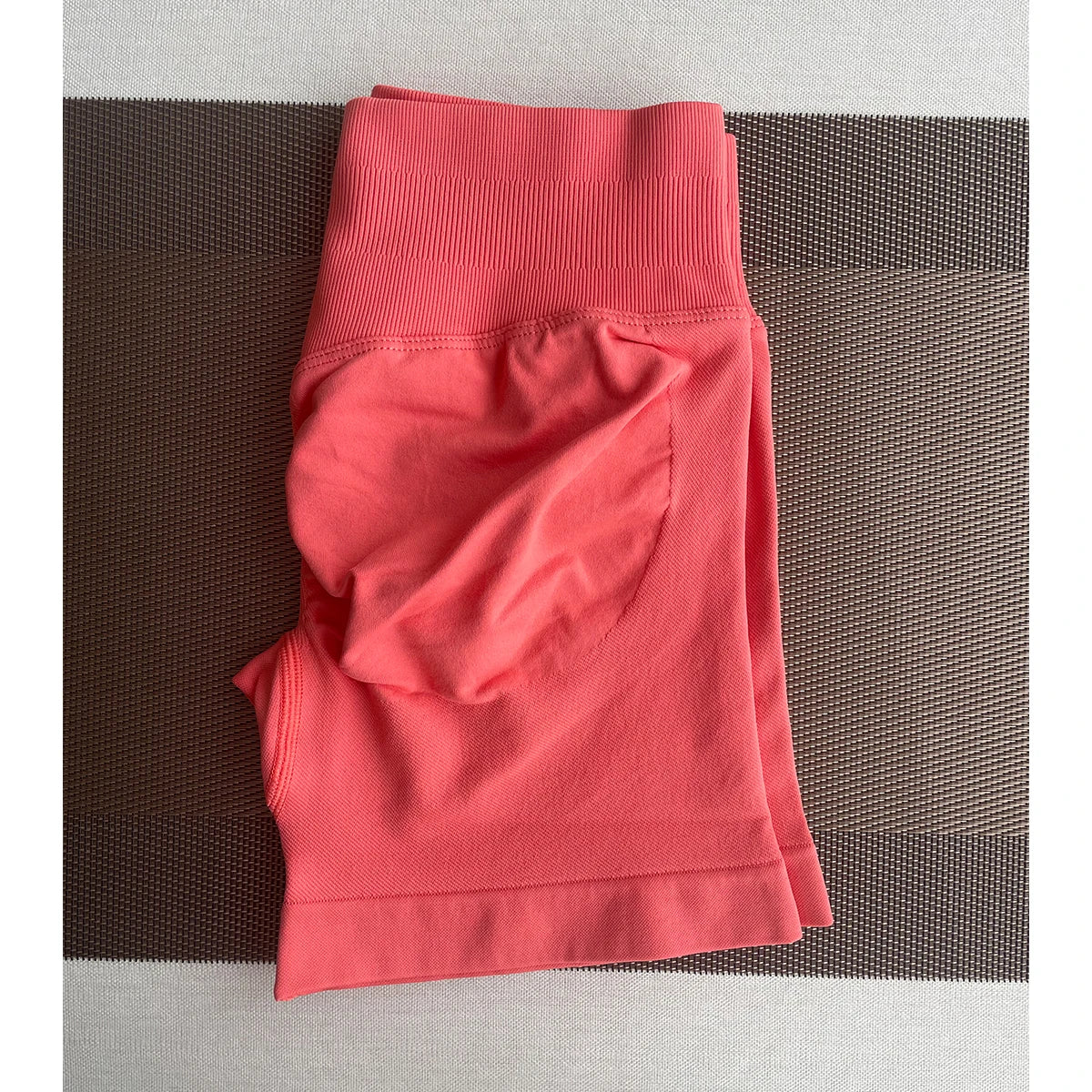 Seamless Sports Shorts for Women – Workout and Yoga Leggings