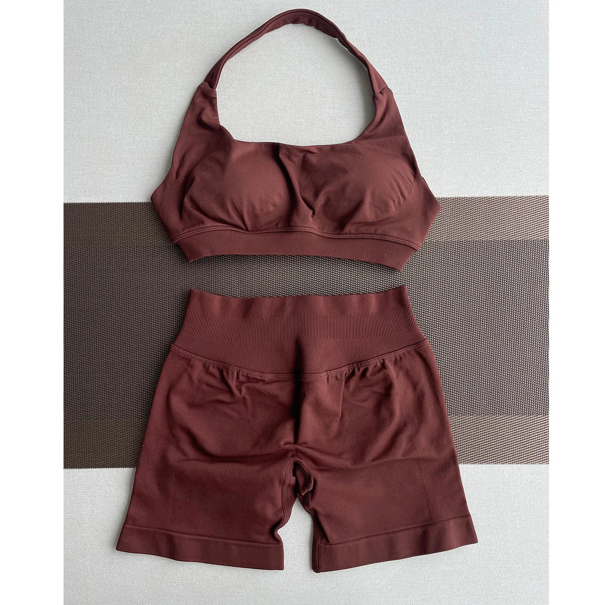 Women's Seamless Sports Shorts Set – Shorts + Workout Top