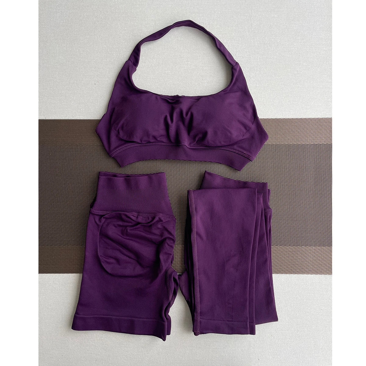 Women’s Seamless Workout Set – 3 Pieces: Long Leggings + Shorts + Sports Top