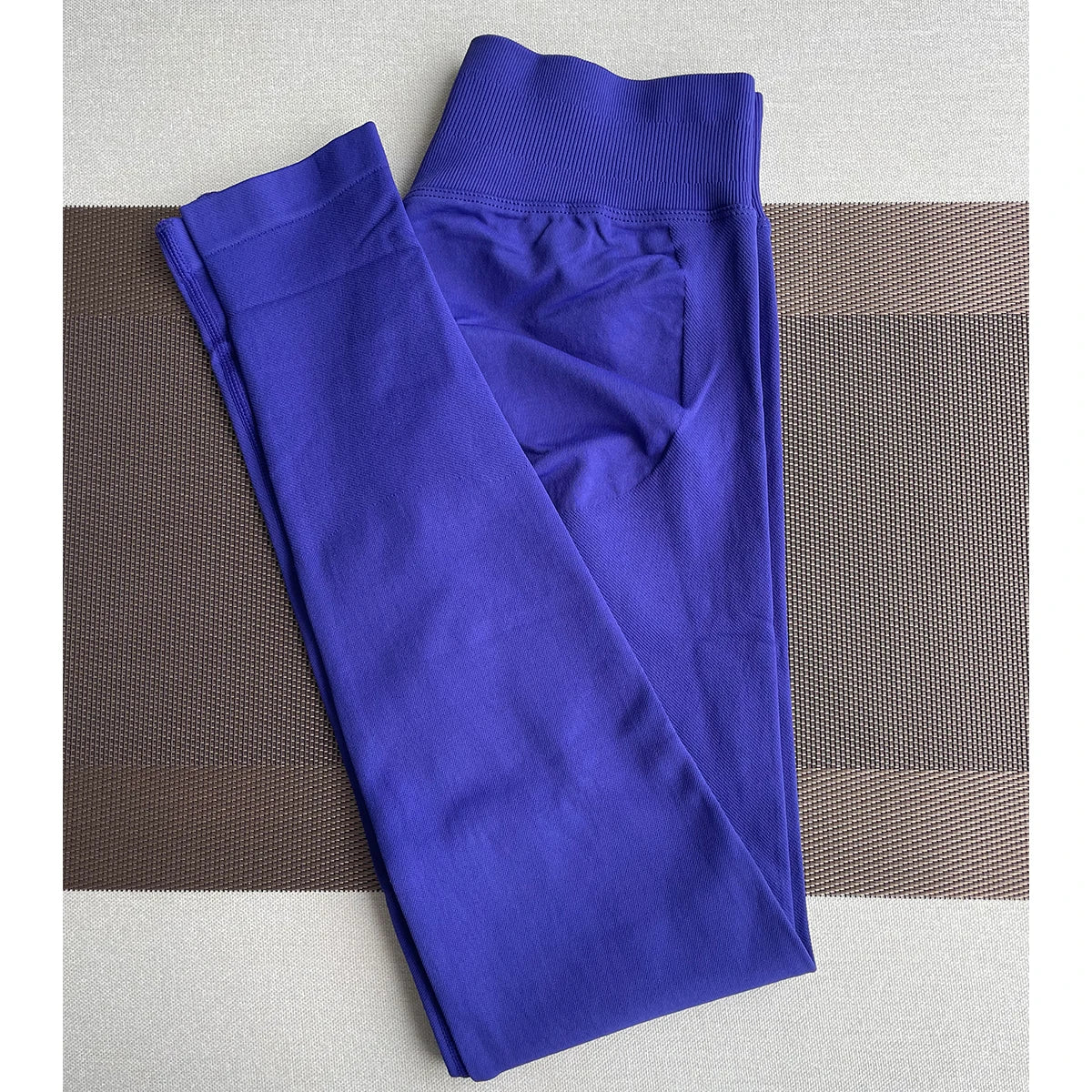 Seamless Sports Leggings for Women – Yoga and Workout Tights