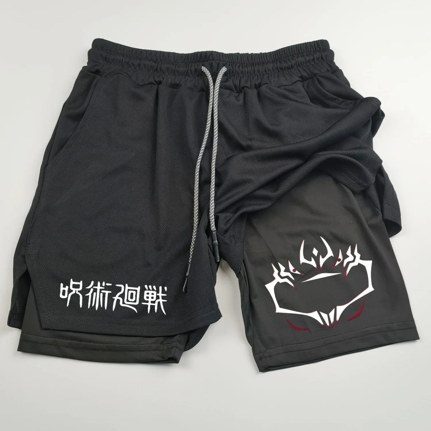 Pantalones cortos deportivos de doble capa con estampado de anime Jujutsu Kaisen: comodidad, estilo y rendimiento en uno