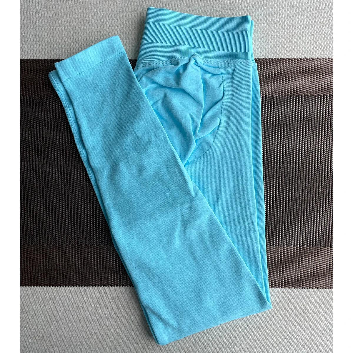 Seamless Sports Leggings for Women – Yoga and Workout Tights