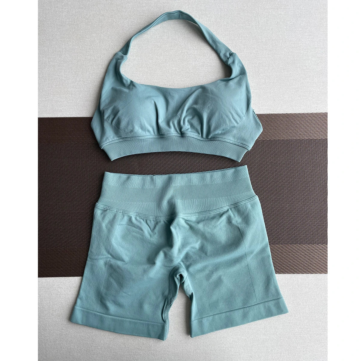 Women's Seamless Sports Shorts Set – Shorts + Workout Top