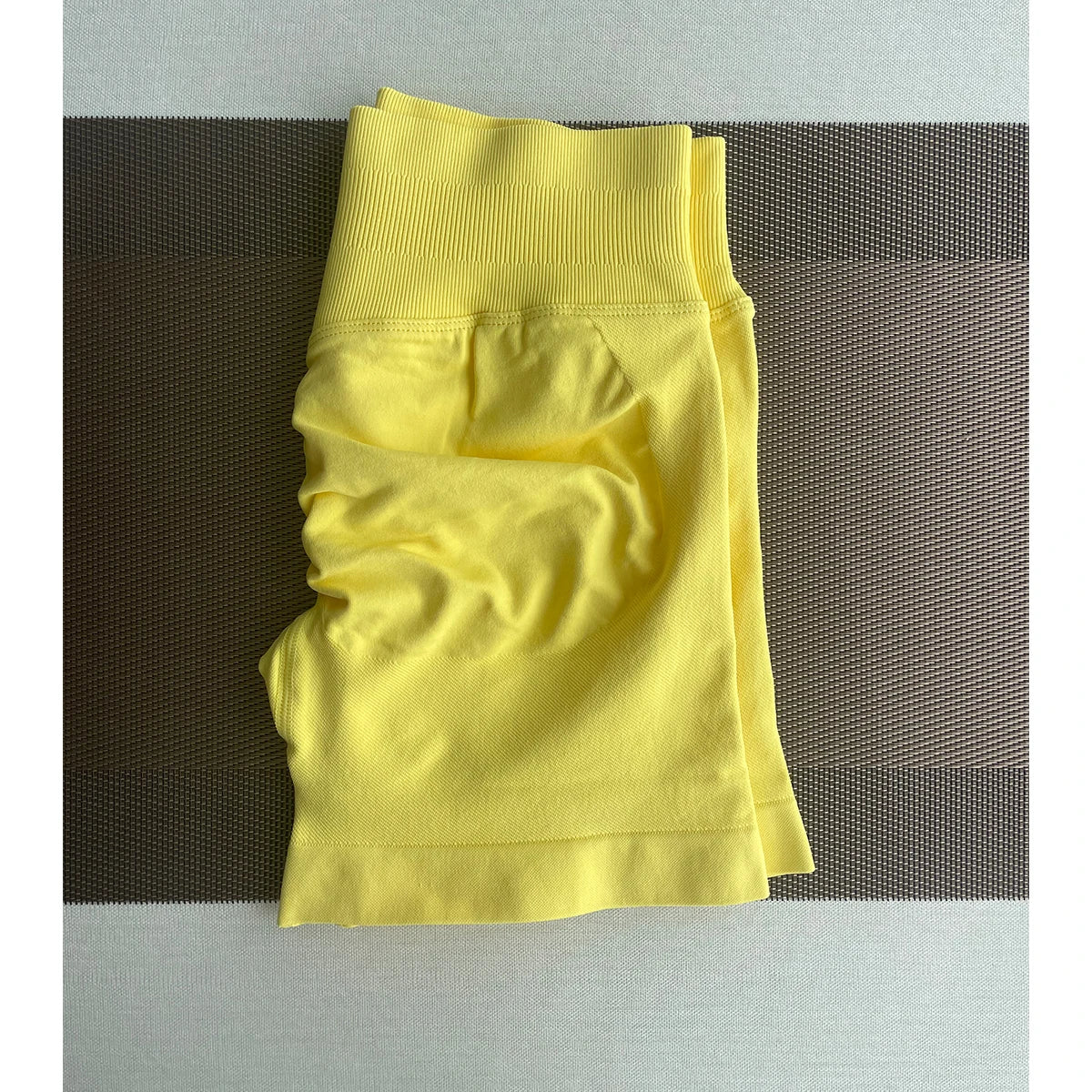 Women's Seamless Sports Shorts – Workout and Fitness Clothing