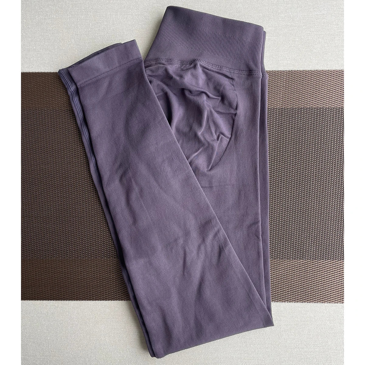 Seamless Sports Leggings for Women – Yoga and Workout Tights