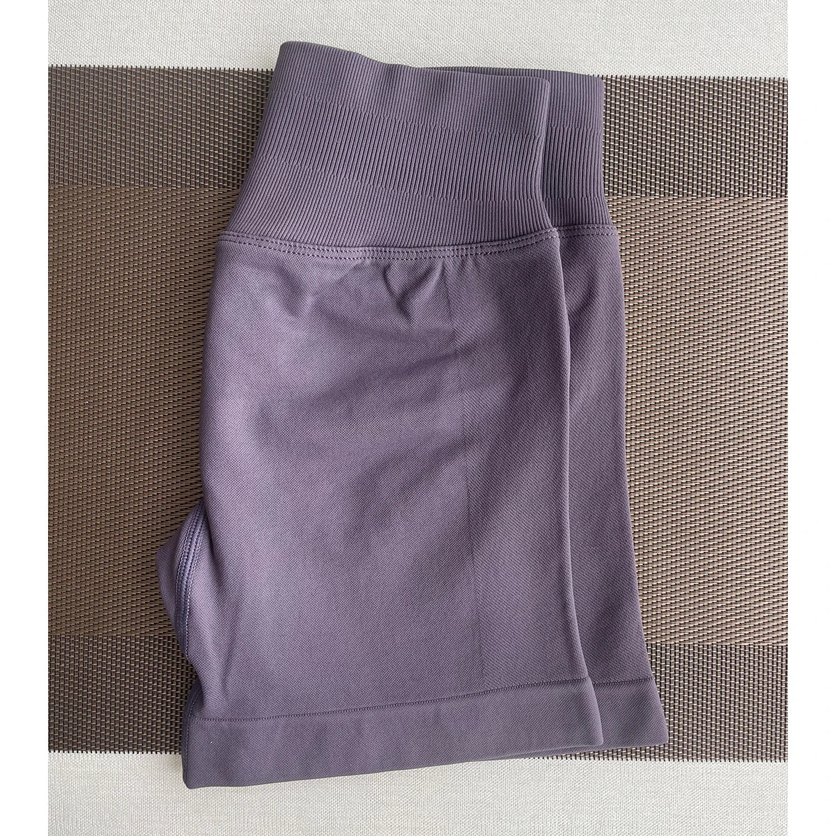 Women's Seamless Sports Shorts – Workout and Fitness Clothing