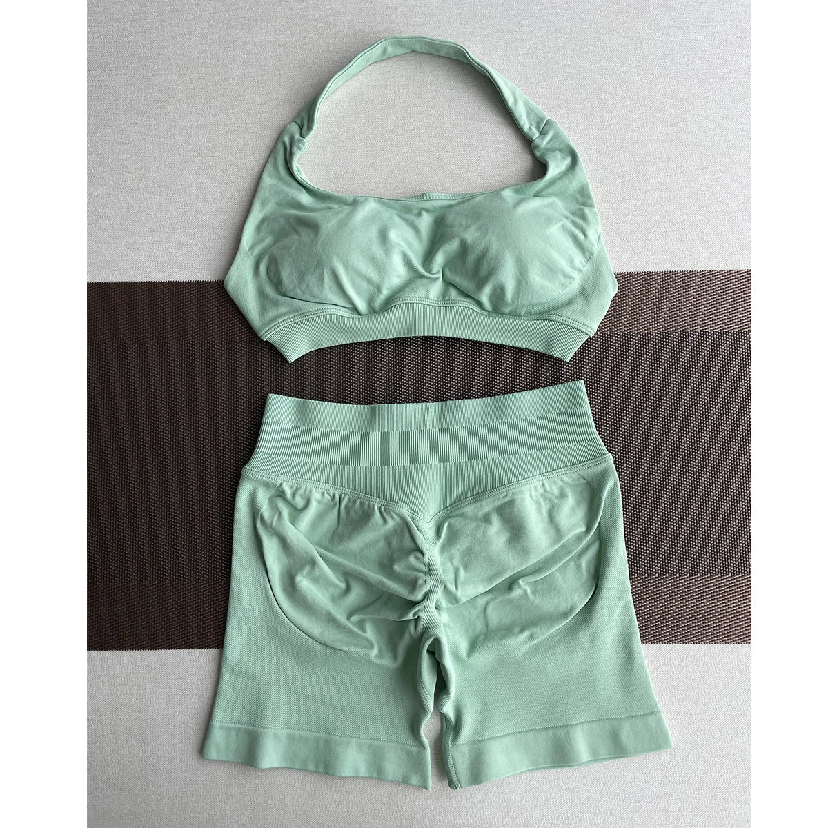 Women's Seamless Sports Shorts Set – Shorts + Workout Top