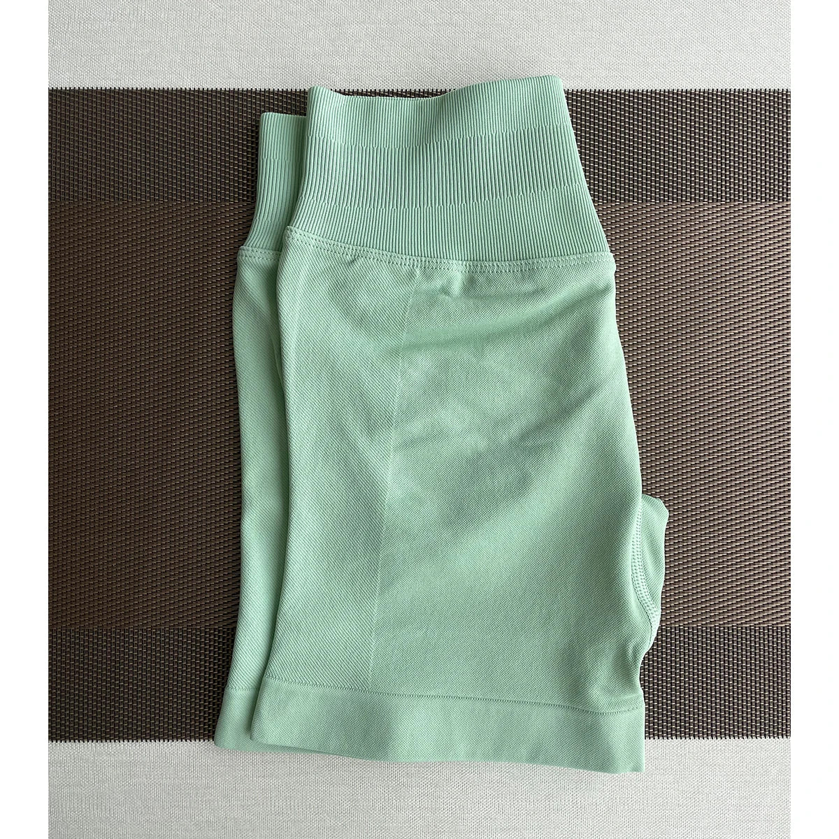 Seamless Sports Shorts for Women – Workout and Yoga Leggings