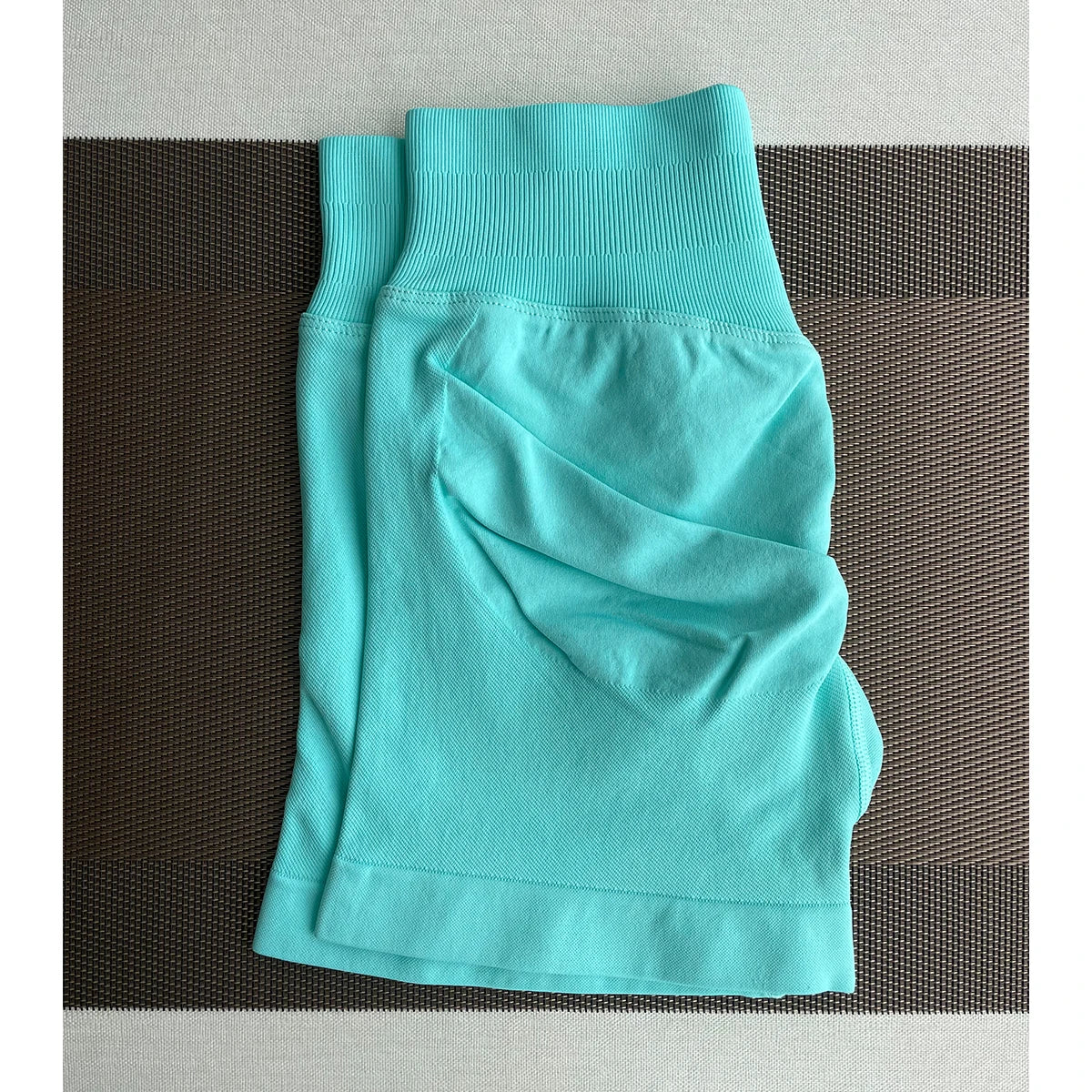Seamless Sports Shorts for Women – Workout and Yoga Leggings