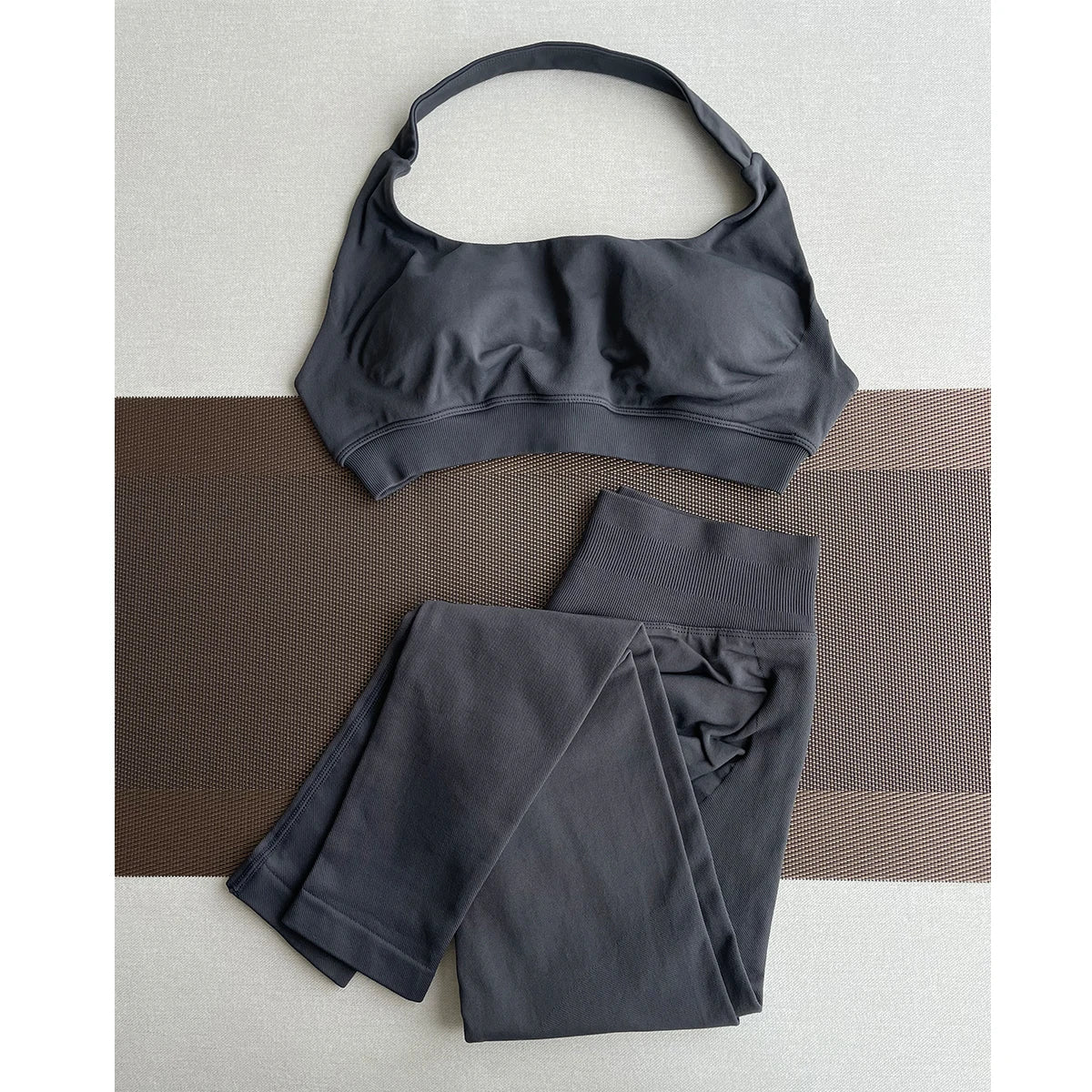 Women's Seamless Sports Set – Leggings + Workout Top