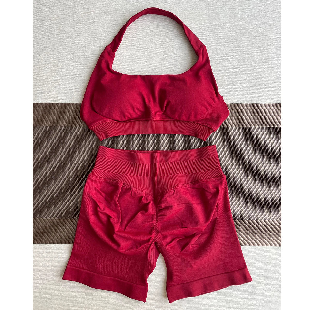 Women's Seamless Sports Shorts Set – Shorts + Workout Top
