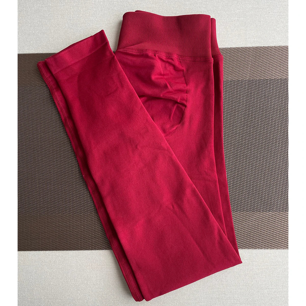 Seamless Sports Leggings for Women – Yoga and Workout Tights