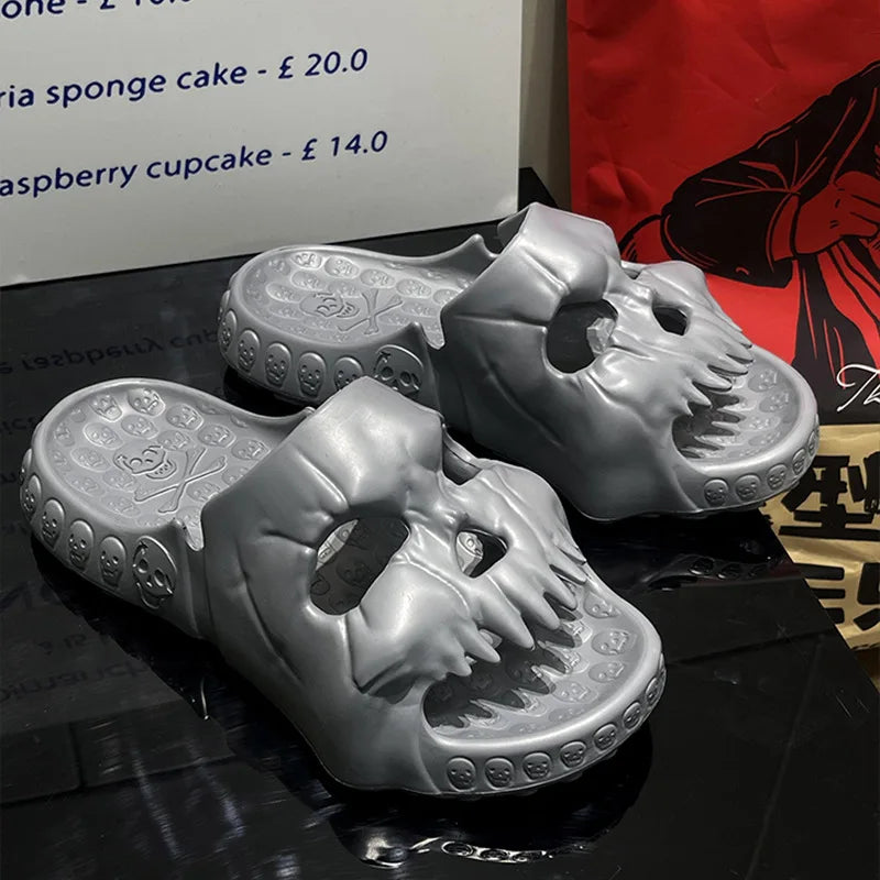 Sandalias de verano con calavera Y2K: estilo punk, plataforma gruesa y comodidad antideslizante.