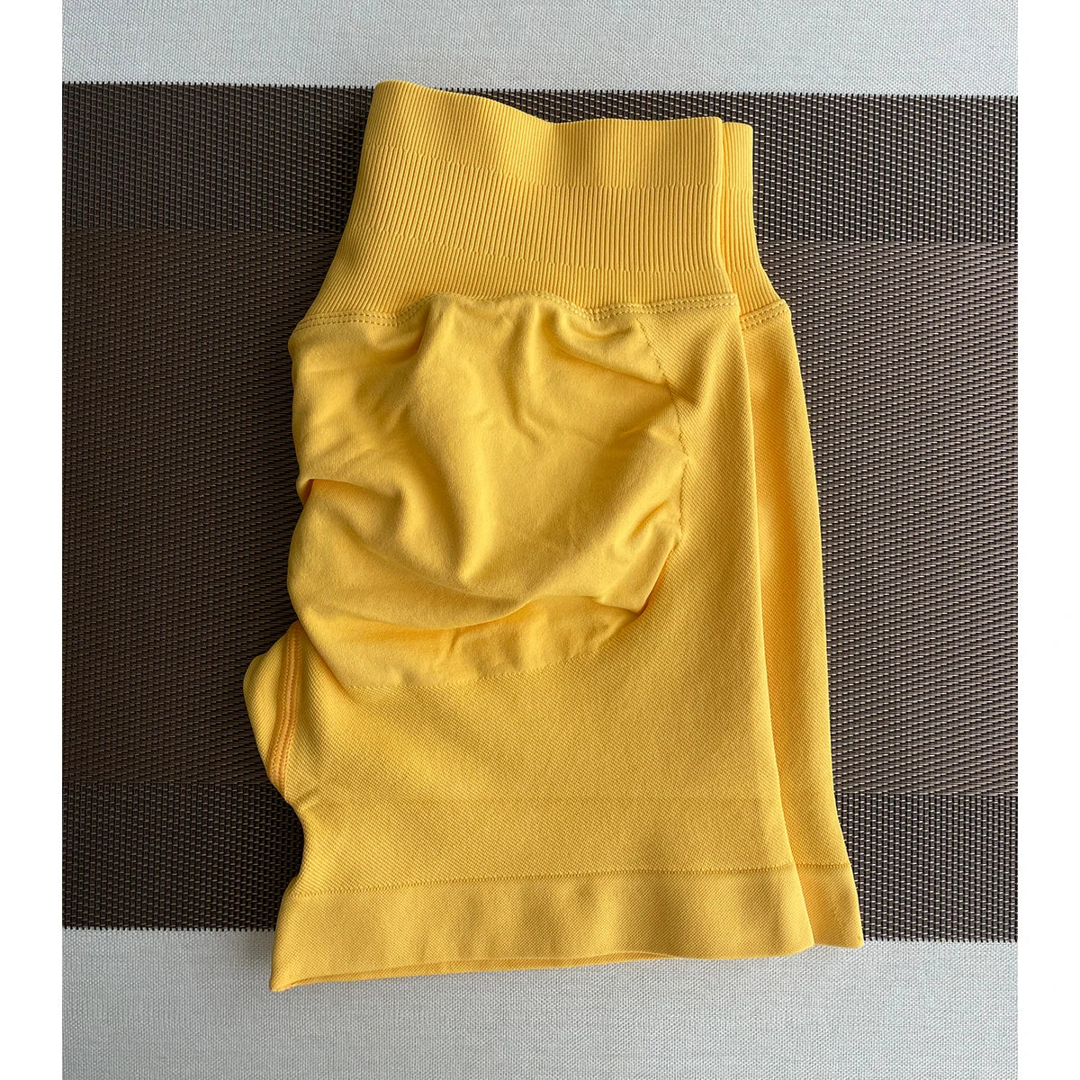 Seamless Sports Shorts for Women – Workout and Yoga Leggings