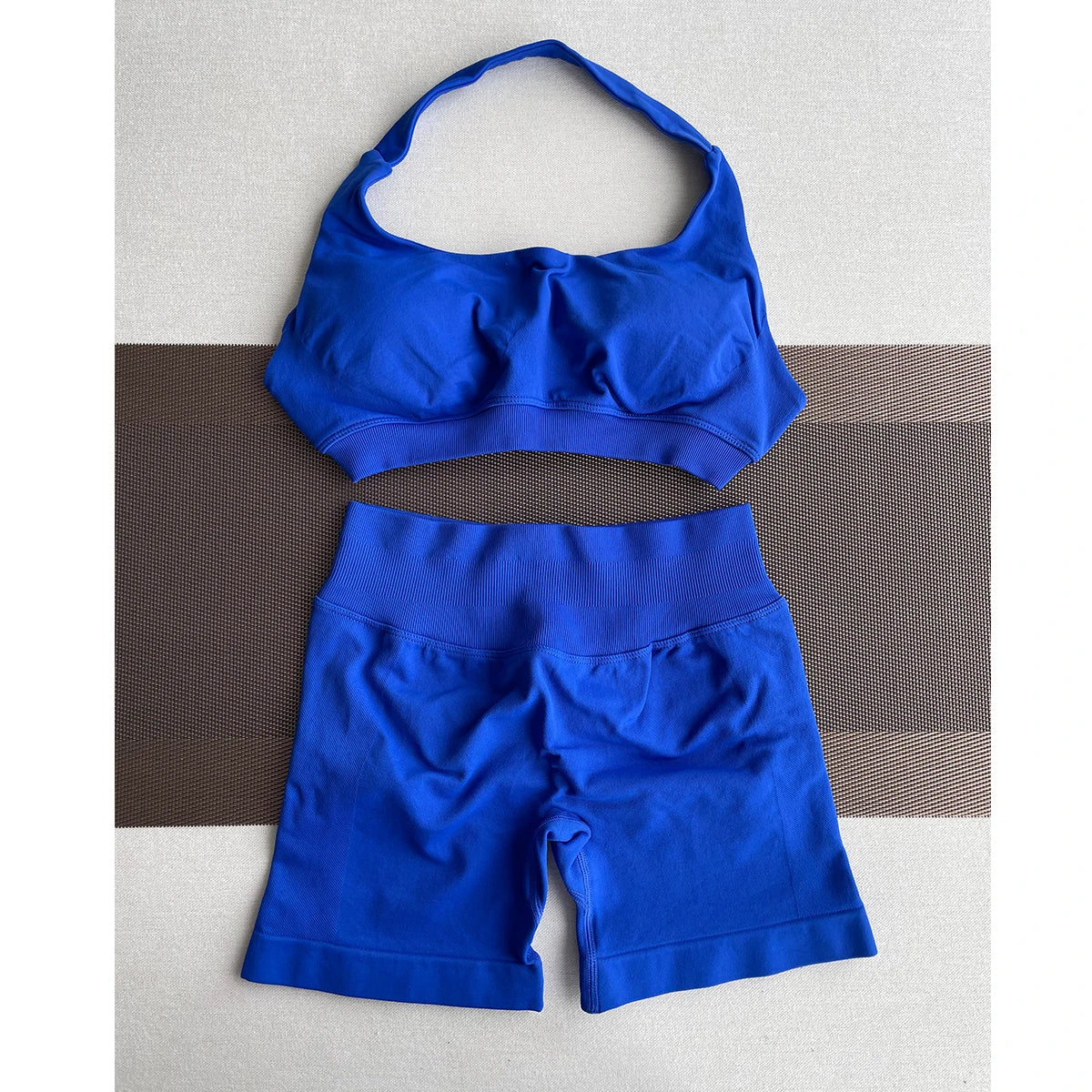 Women's Seamless Sports Shorts Set – Shorts + Workout Top